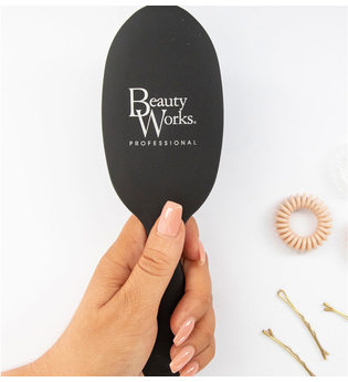 Beauty Works Medium Oval Brush