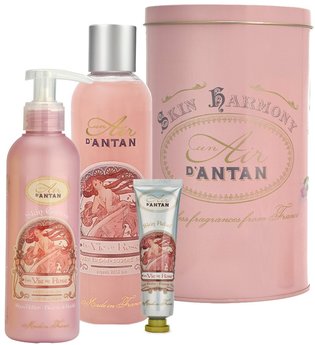 Un Air d'Antan La Vie en Rose French Bath & Body Trio Gift Set
